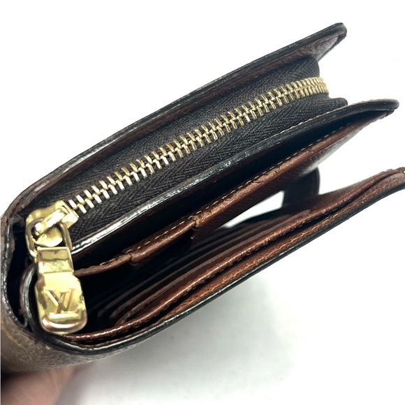 SOLD! Louis Vuitton Porte Papier Passport Wallet - Picture 3 of 16